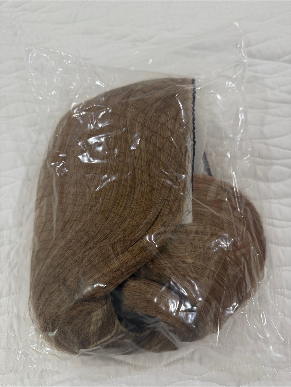 Layered Natural Looking Synthetic Hair Wig for Daily Wear - Picture 8 of 9
